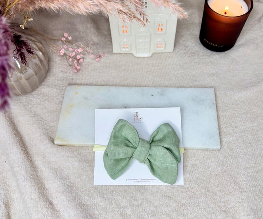 Dusky green bow 🎀